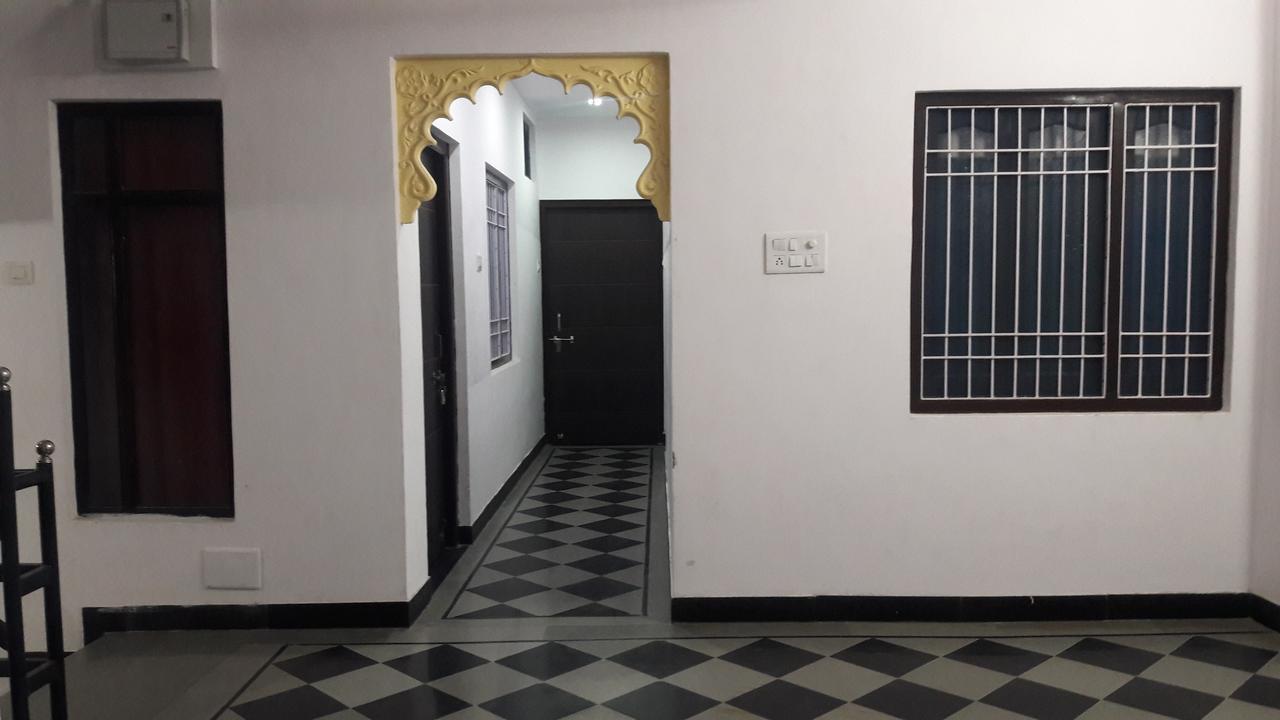 Nandini Paying Guest House Udaipur Ngoại thất bức ảnh