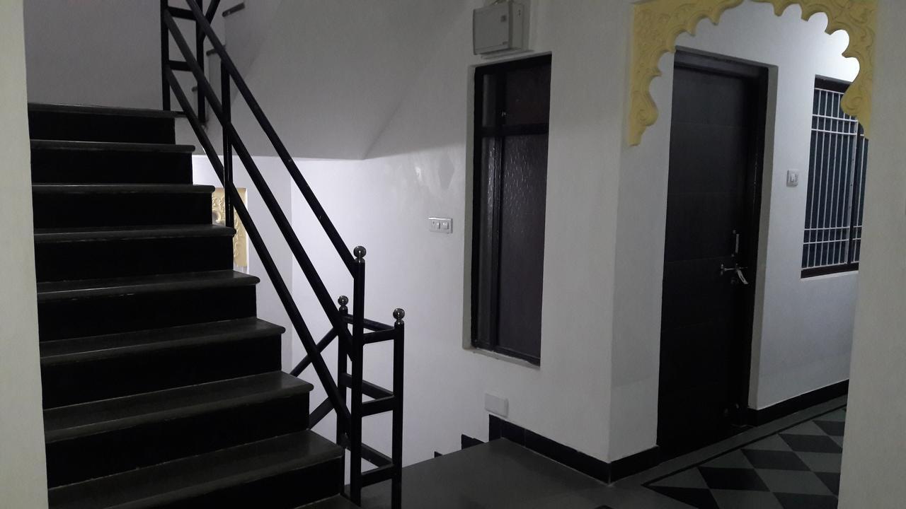 Nandini Paying Guest House Udaipur Ngoại thất bức ảnh