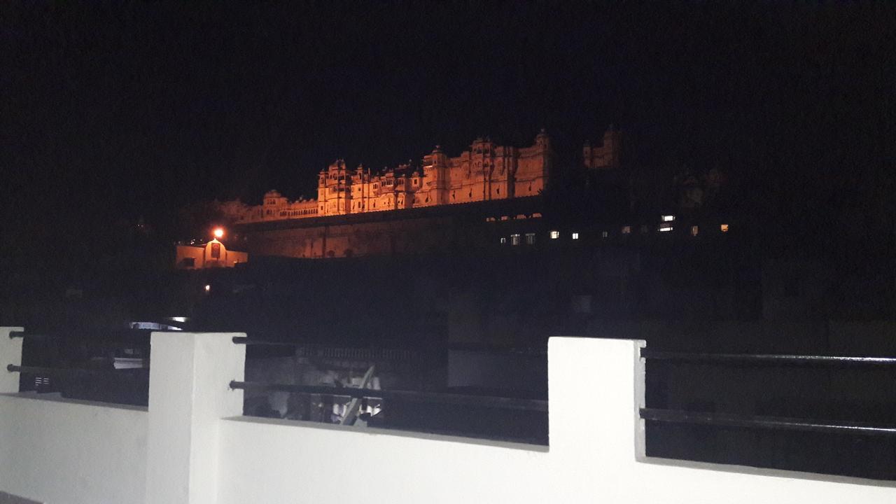 Nandini Paying Guest House Udaipur Ngoại thất bức ảnh